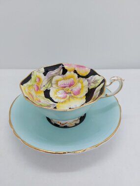 Vintage Paragon Tea Cup And Saucer Flowers Inside Cup